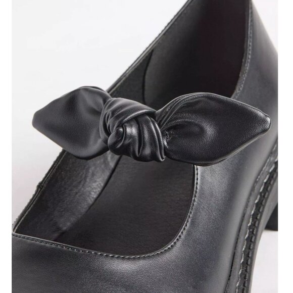 NWT Torrid 8.5 Black Mary Jane Bow Lug-Sole Flat Shoes 8.5WW Wide Width - Picture 5 of 11